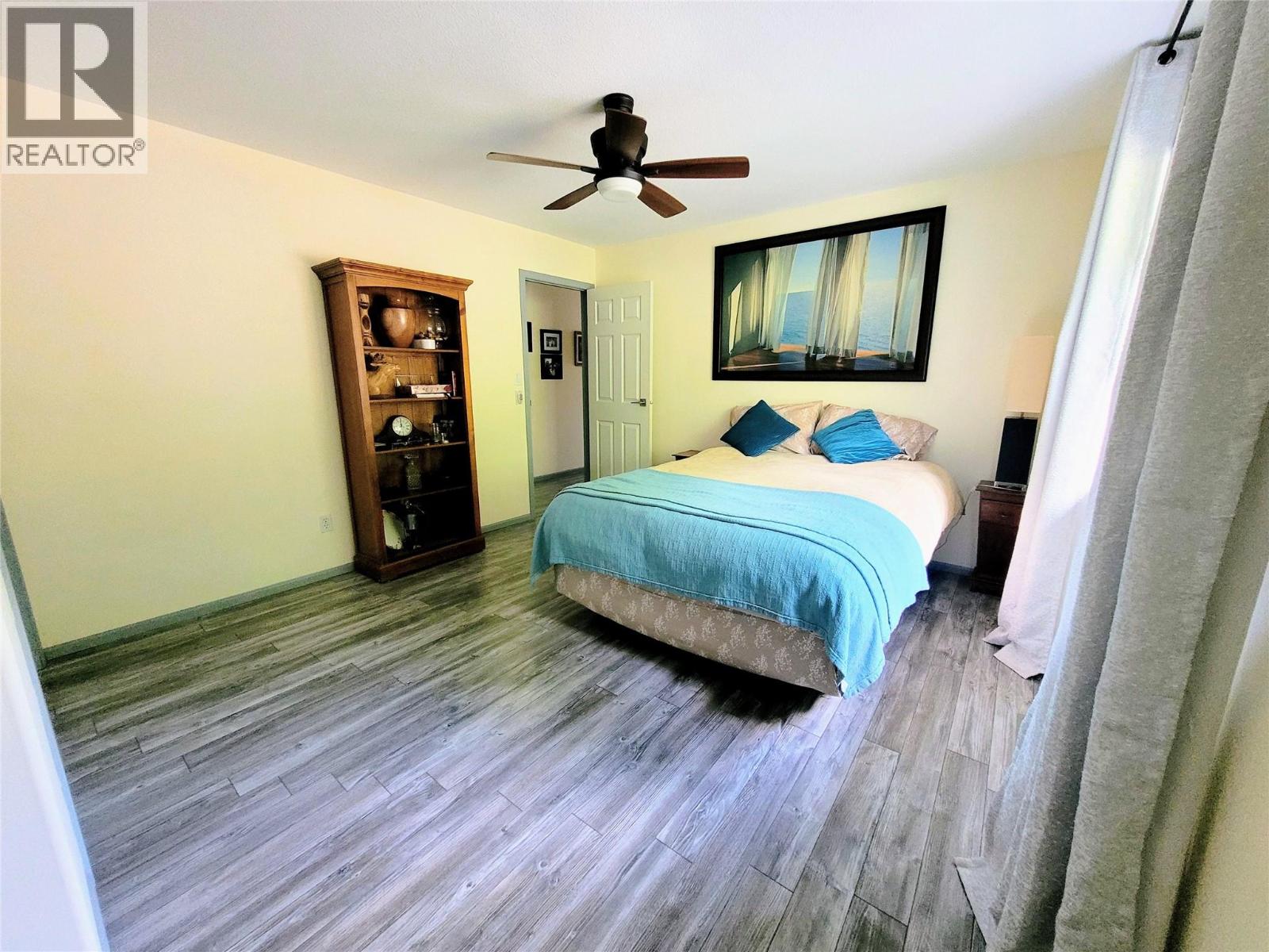 Photo 6 of 4410 Lakeshore Road Ne, Salmon Arm BC