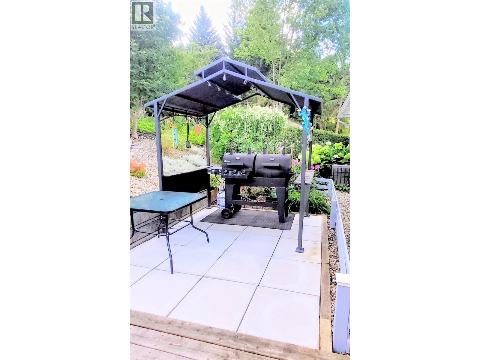 Photo 31 of 4410 Lakeshore Road Ne, Salmon Arm BC