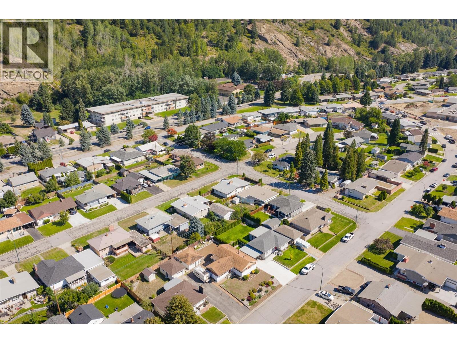3485 MARIGOLD Drive, Trail