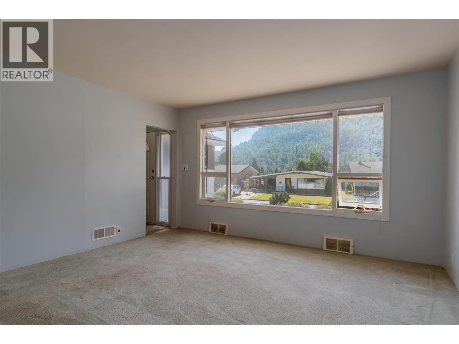 3485 MARIGOLD Drive, Trail