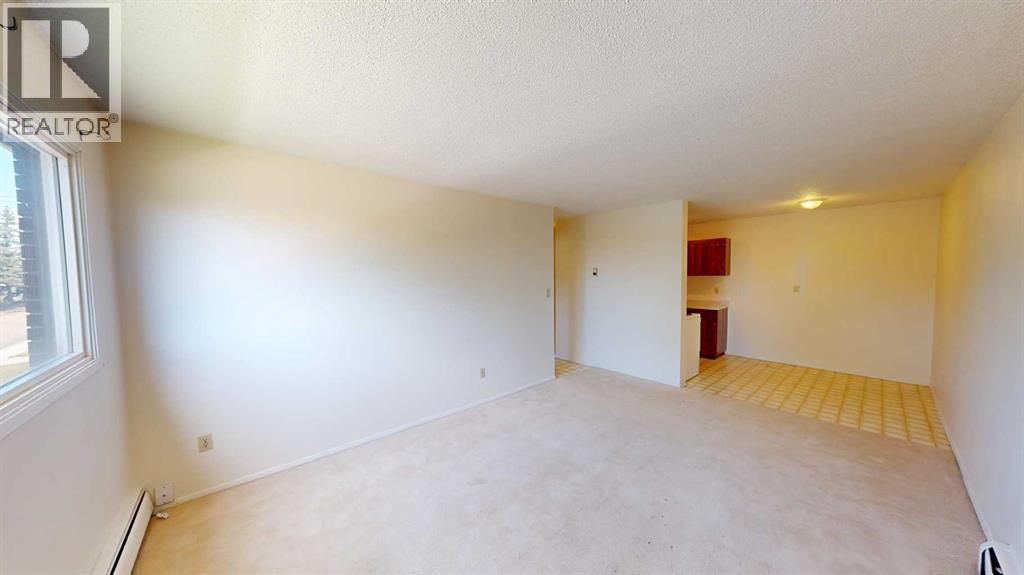 Photo 6 of 305 9656 Hillcrest Drive, Grande Prairie AB
