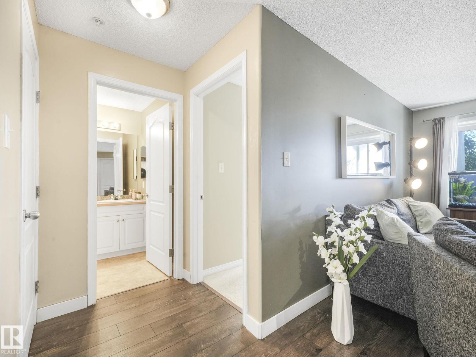 Photo 2 of 204 5340 199 St Nw, Edmonton AB