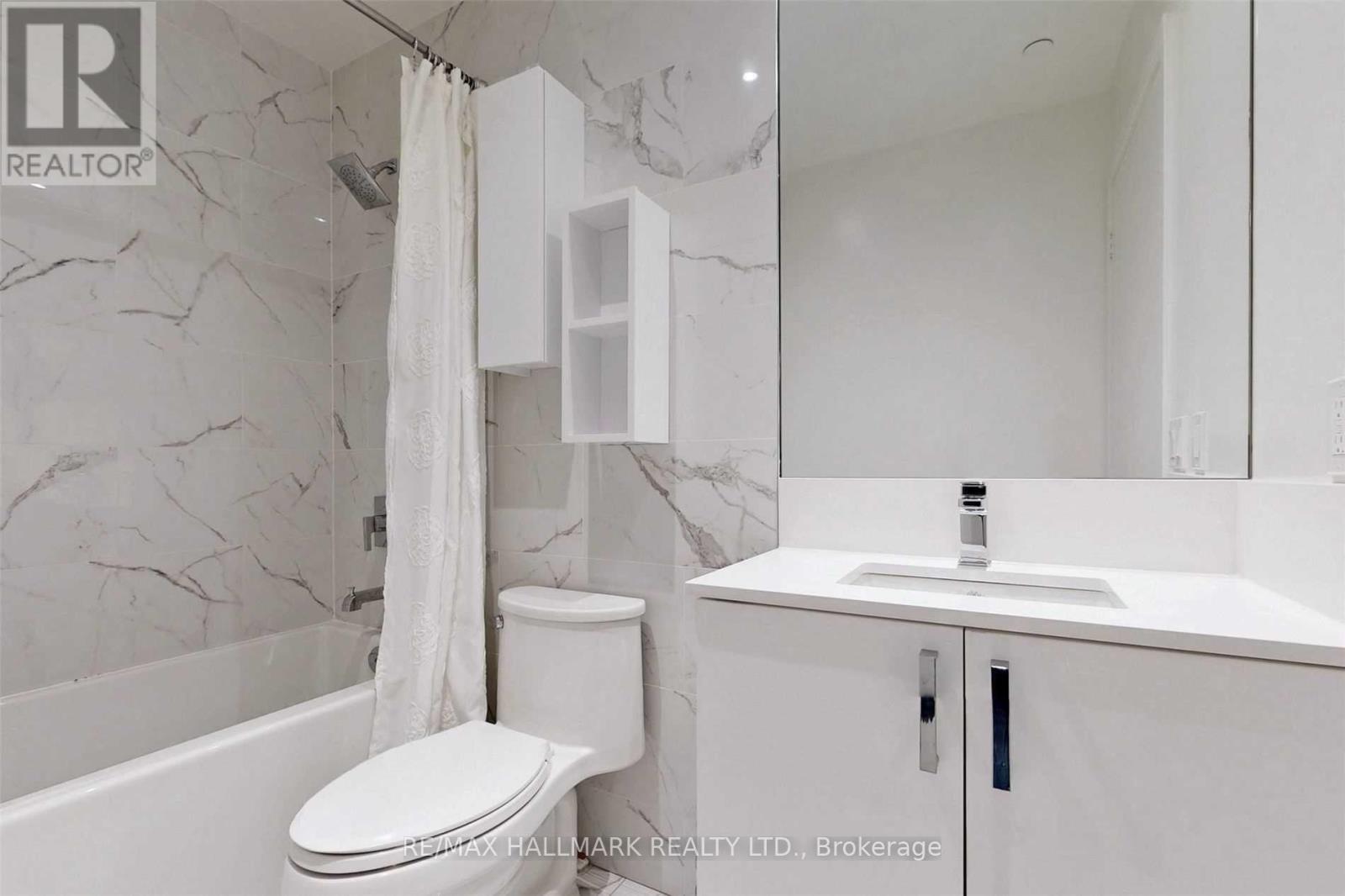 Photo 14 of 205 195 Redpath Avenue, Toronto ON