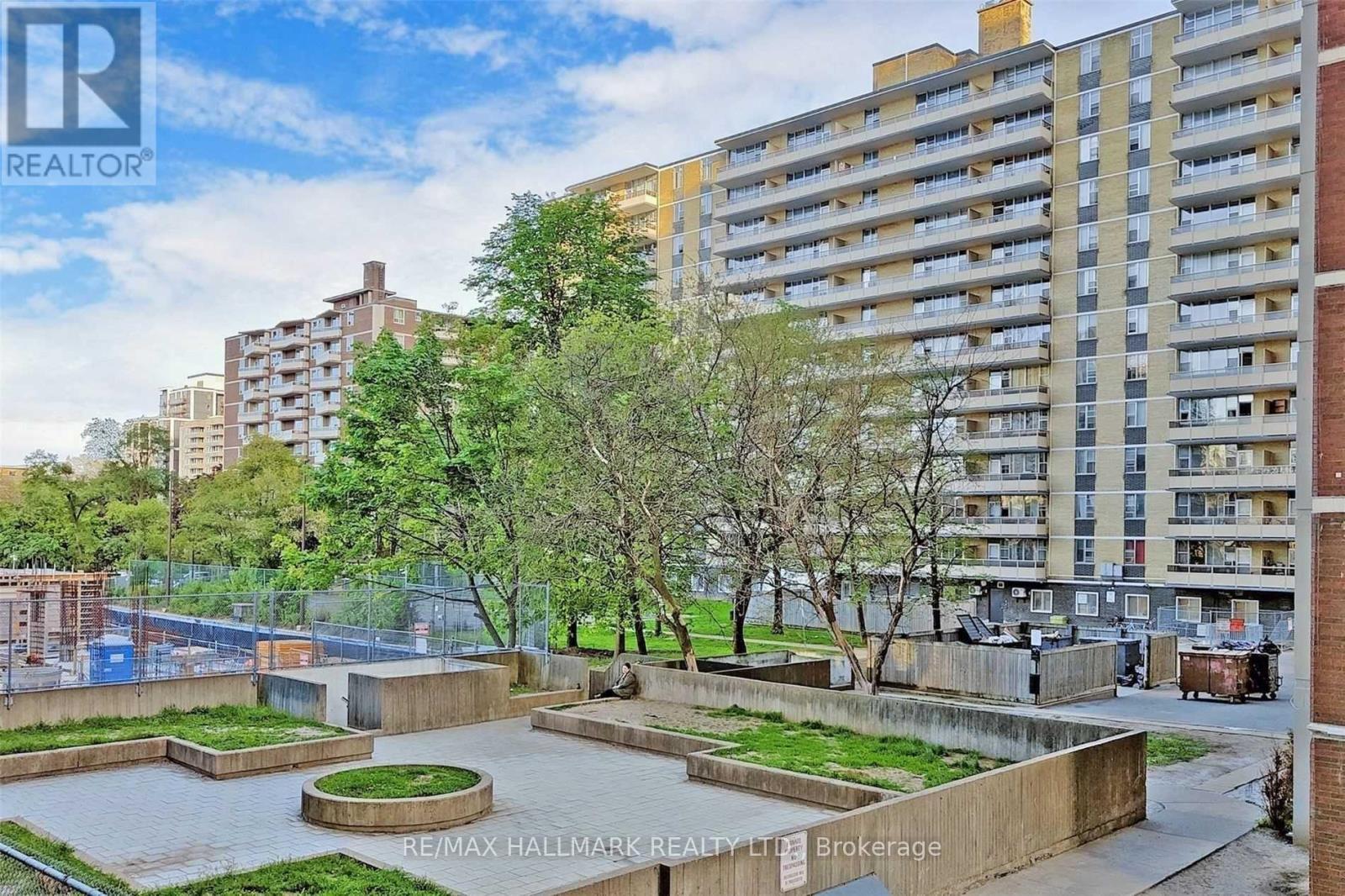 Photo 18 of 205 195 Redpath Avenue, Toronto ON