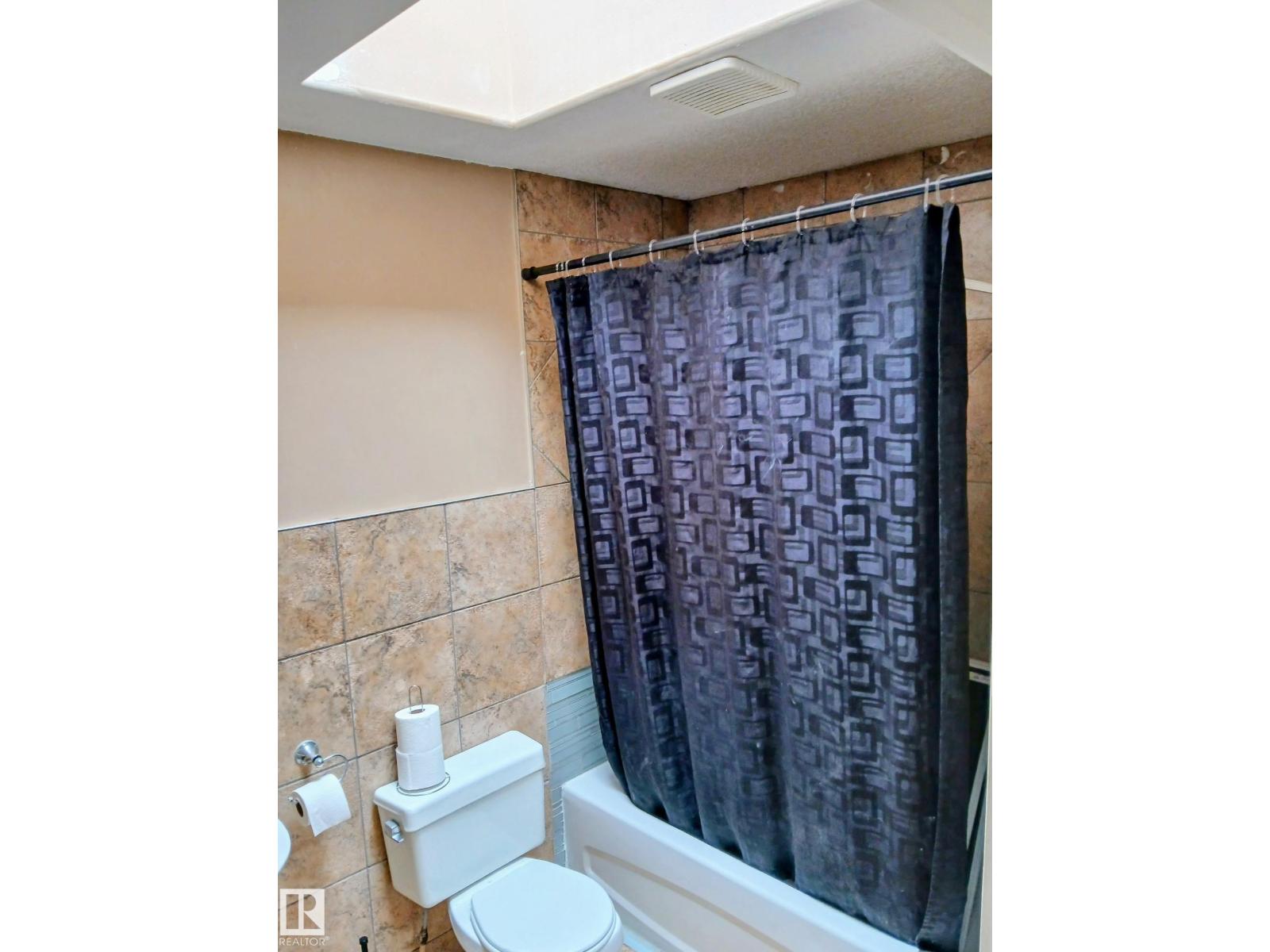 Photo 30 of 17812 103 St Nw, Edmonton AB