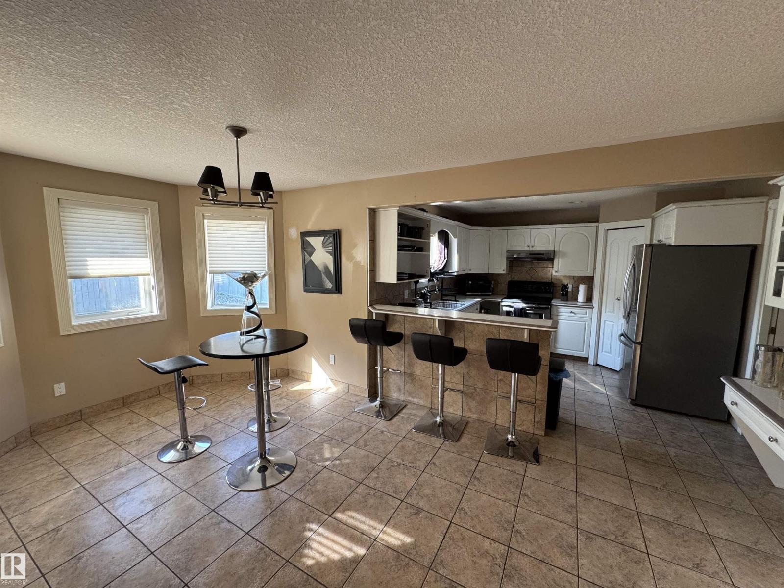 Photo 24 of 17812 103 St Nw, Edmonton AB
