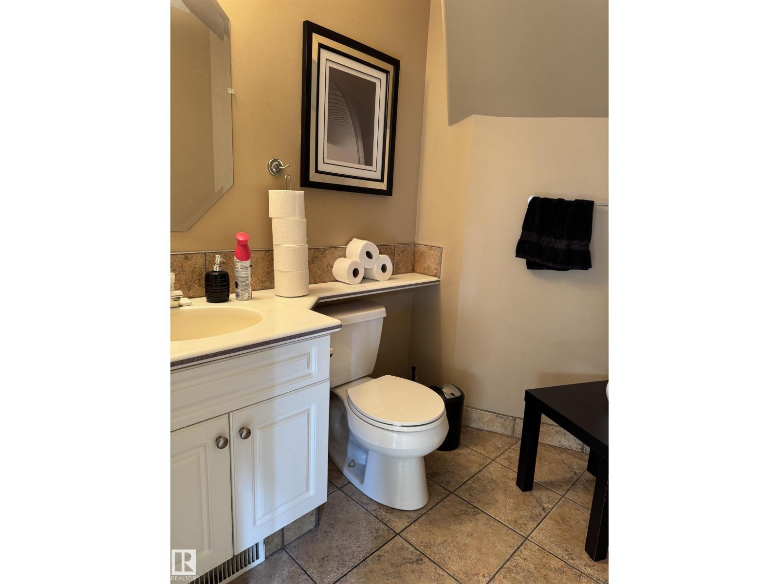 Photo 29 of 17812 103 St Nw, Edmonton AB