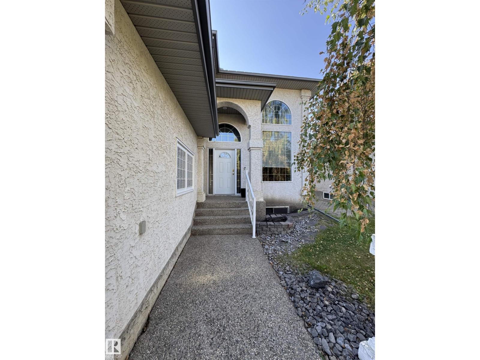 Photo 33 of 17812 103 St Nw, Edmonton AB