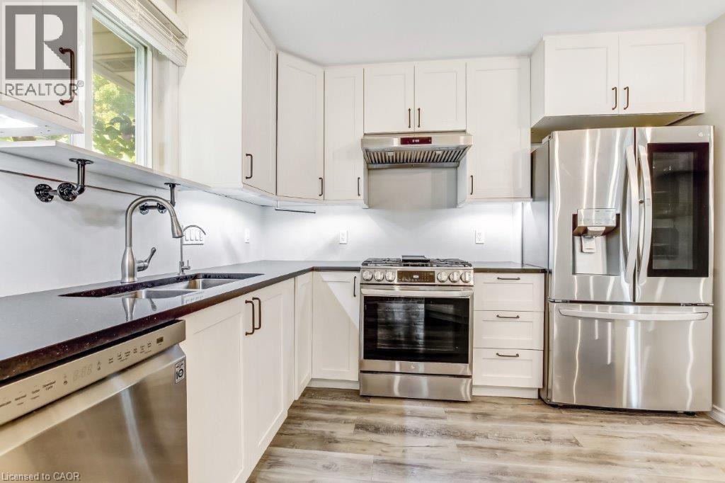 Photo 24 of 124 Oak Street, Simcoe ON