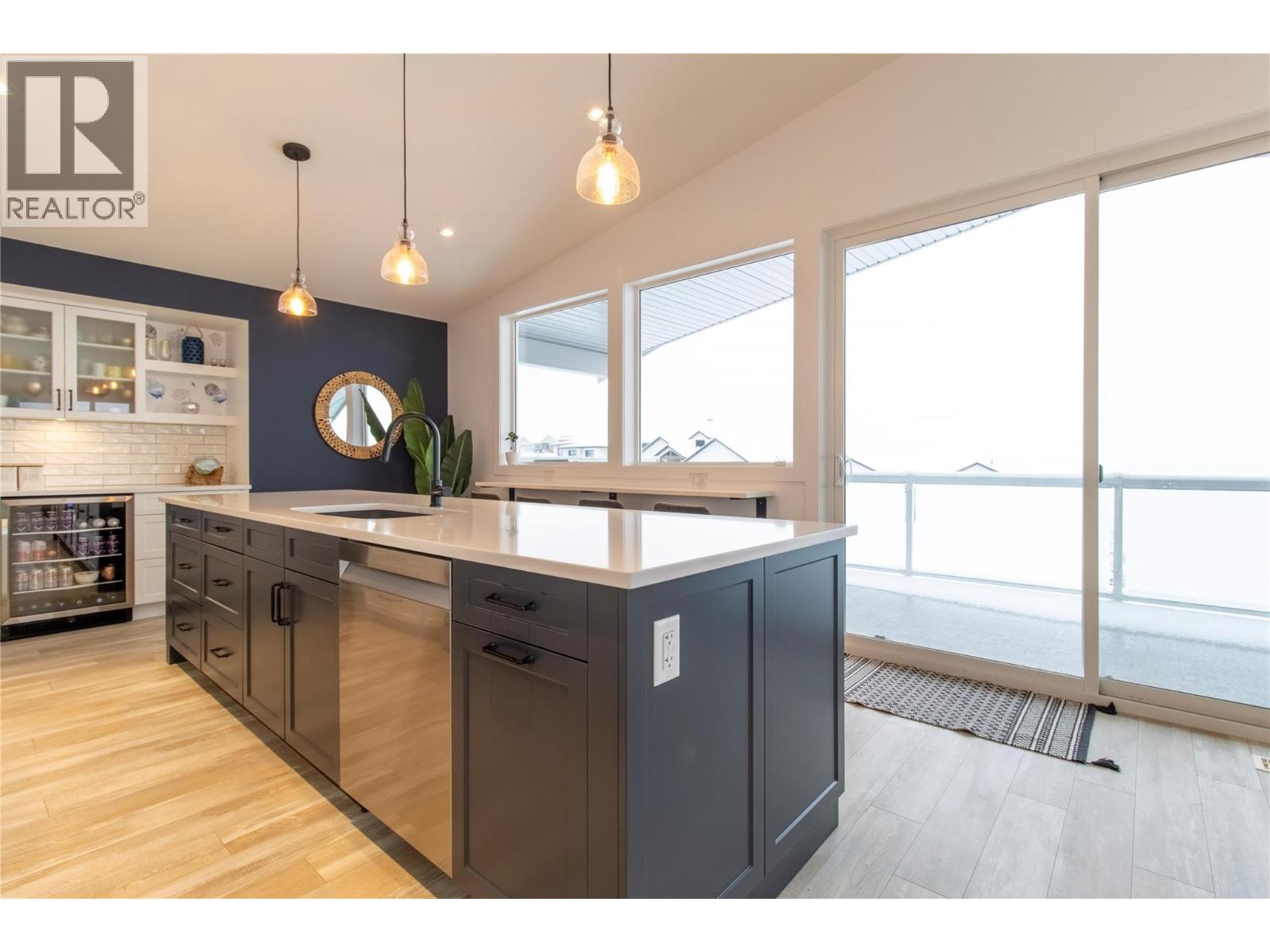 2521 Panoramic Way, Blind Bay