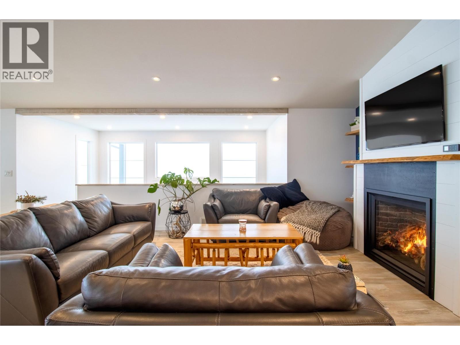 2521 Panoramic Way, Blind Bay