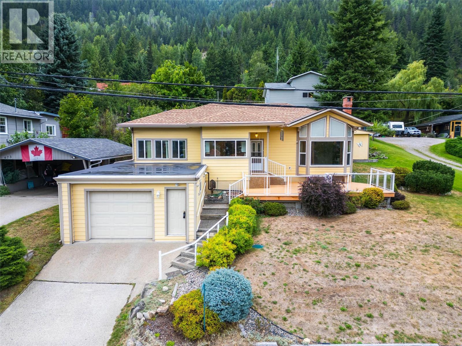 Photo 19 of 629 Johnstone Road, Nelson BC