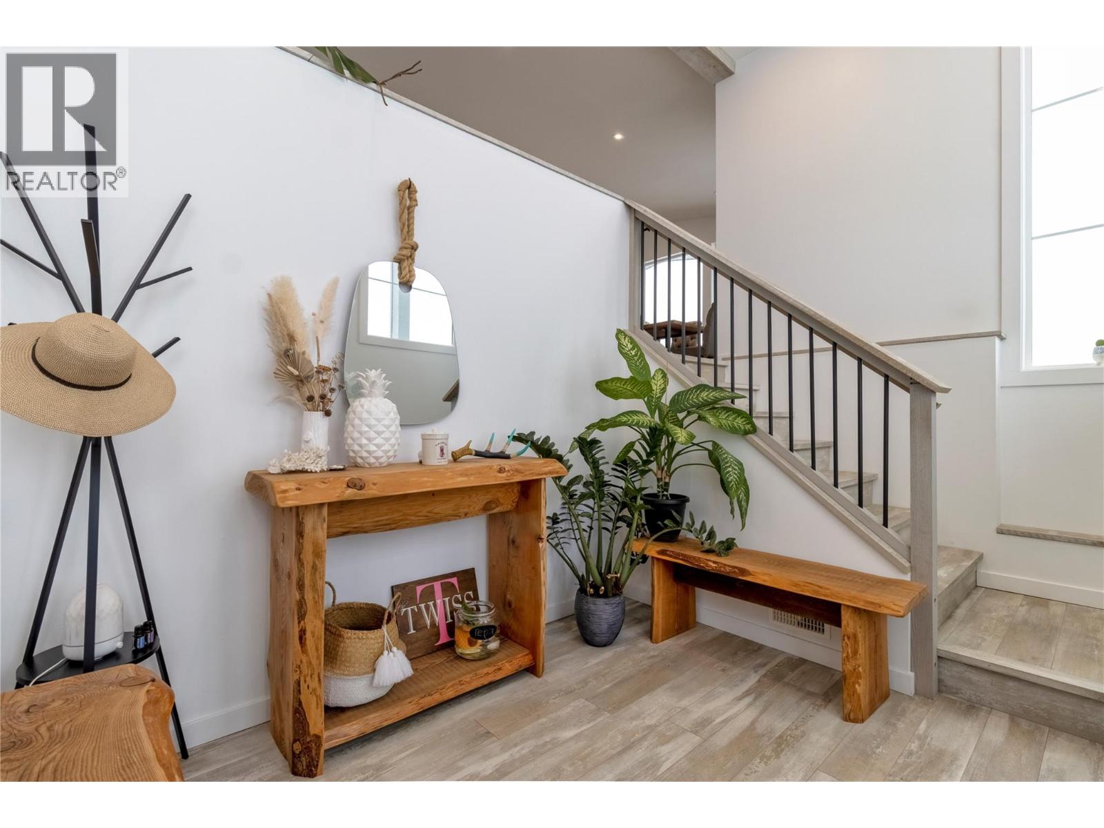 2521 Panoramic Way, Blind Bay