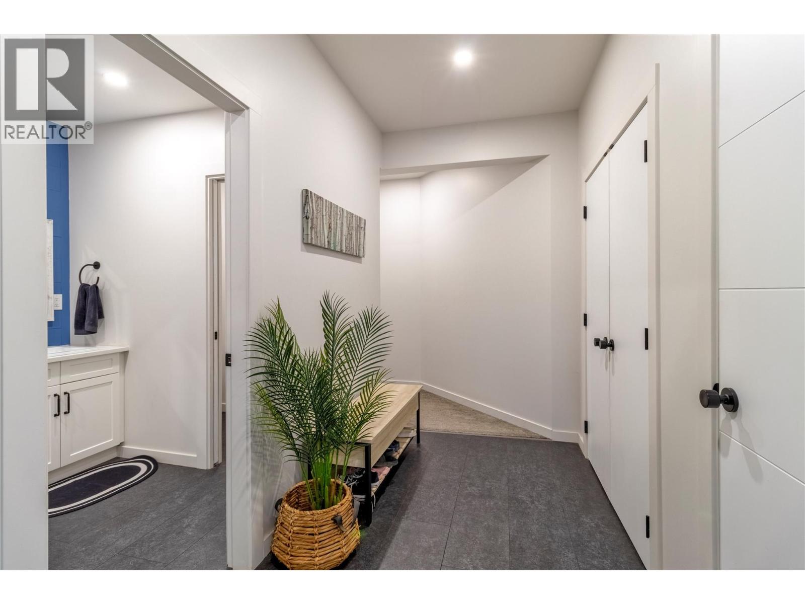 2521 Panoramic Way, Blind Bay