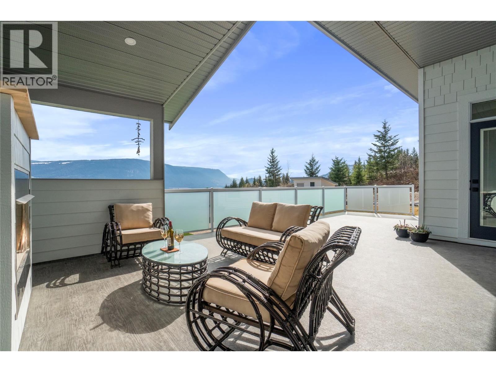 2521 Panoramic Way, Blind Bay