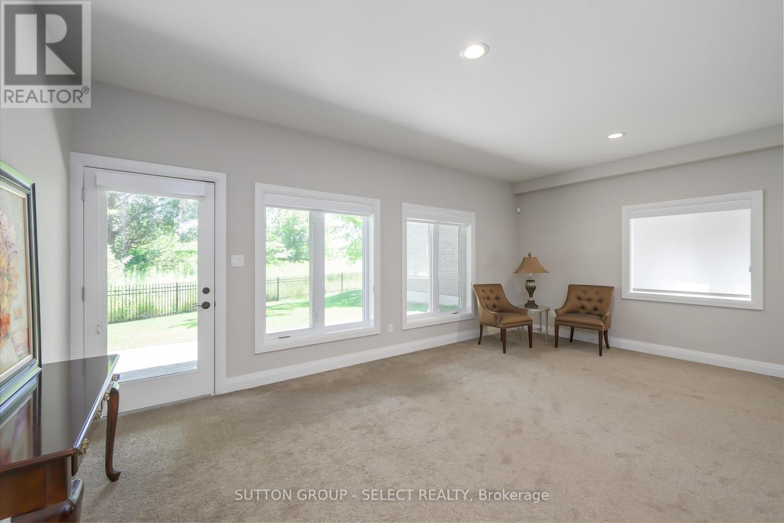 Photo 26 of 31 2290 Torrey Pines Way, London North ON