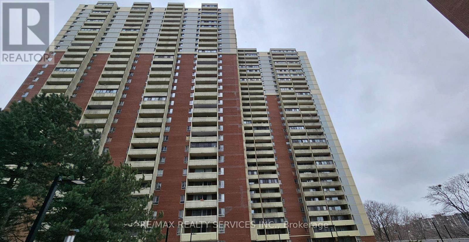 Photo 16 of 207 1 Massey Square, Toronto ON