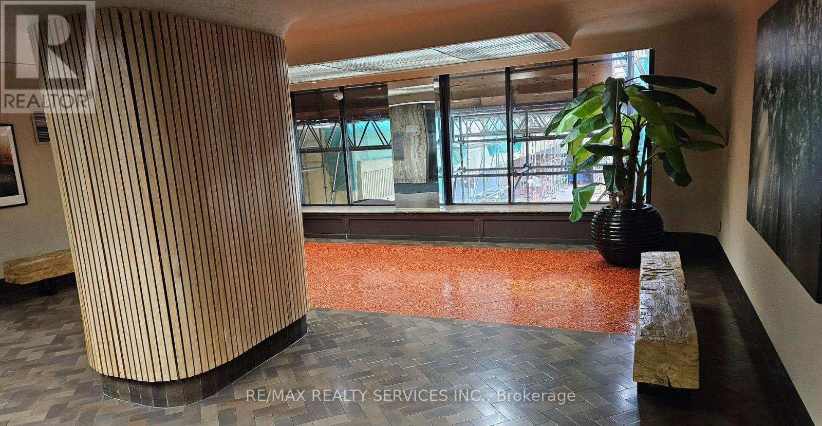 Photo 8 of 207 1 Massey Square, Toronto ON