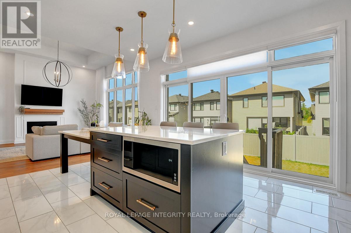 Photo 16 of 275 Ginebik Way, Ottawa ON