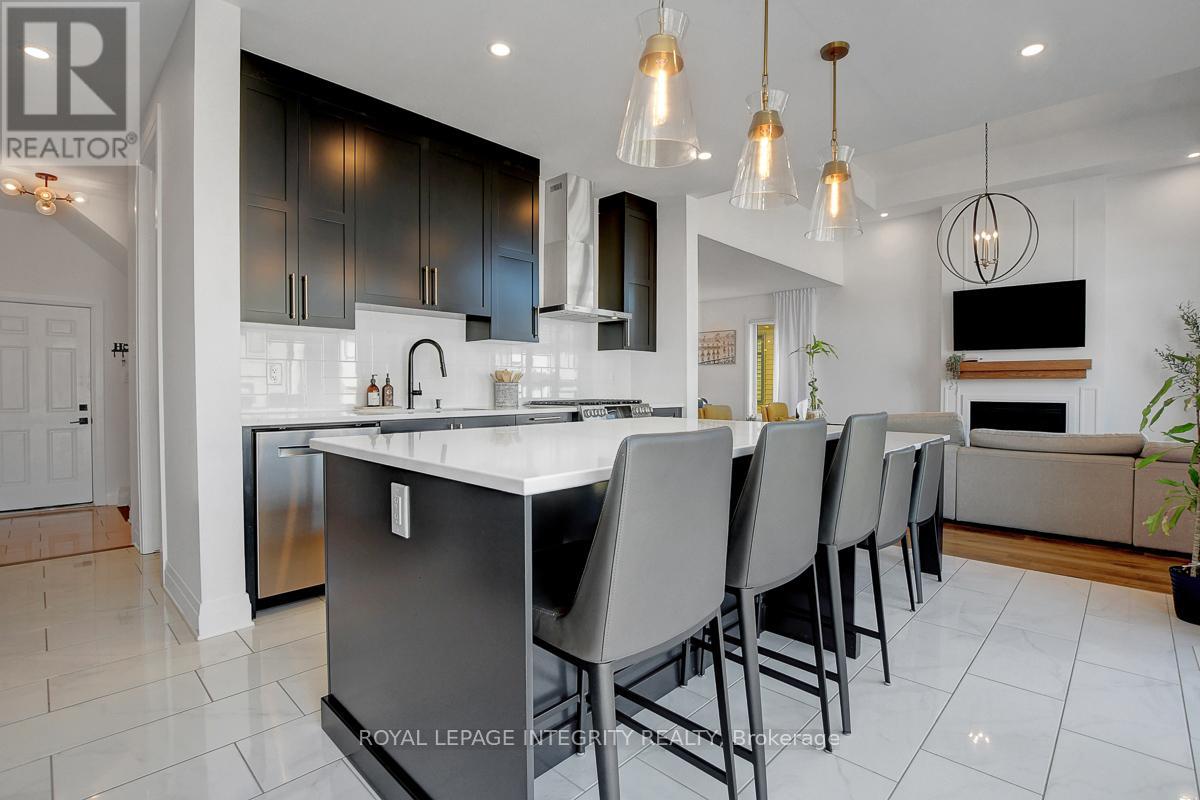 Photo 25 of 275 Ginebik Way, Ottawa ON