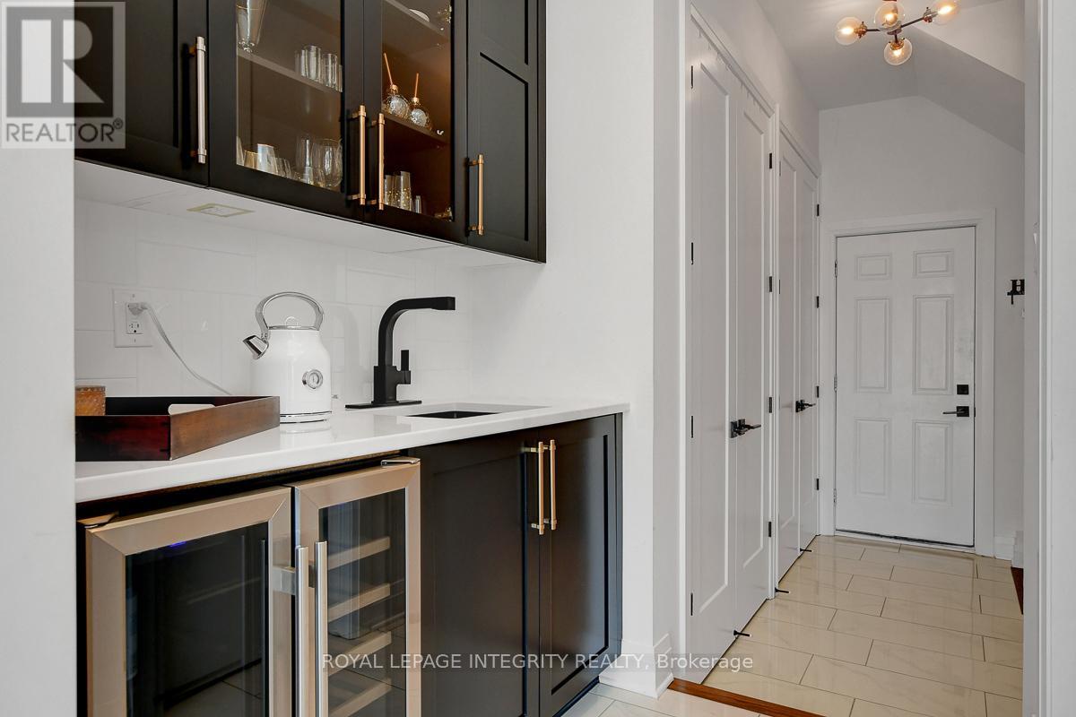 Photo 17 of 275 Ginebik Way, Ottawa ON