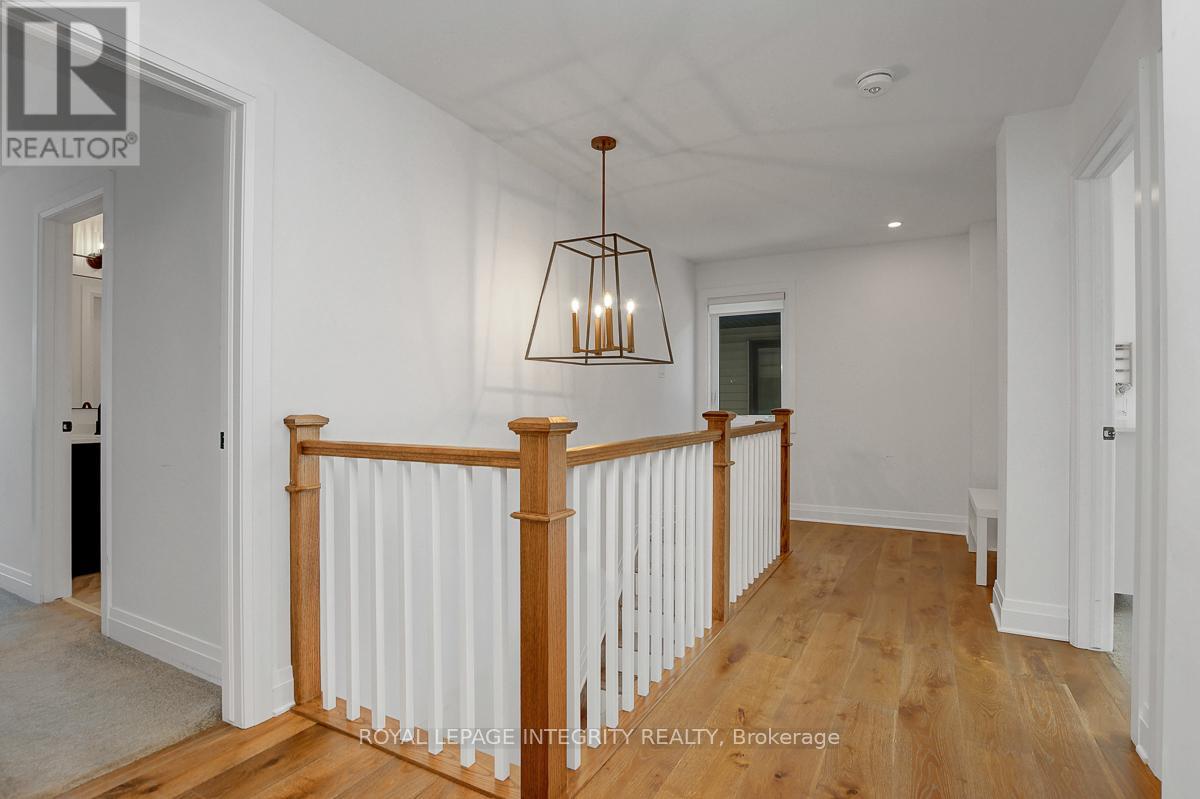 Photo 32 of 275 Ginebik Way, Ottawa ON