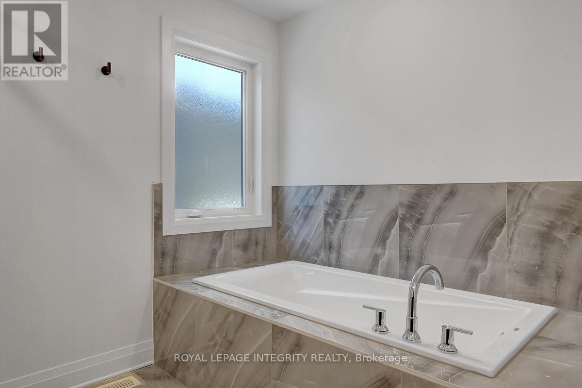 Photo 44 of 275 Ginebik Way, Ottawa ON