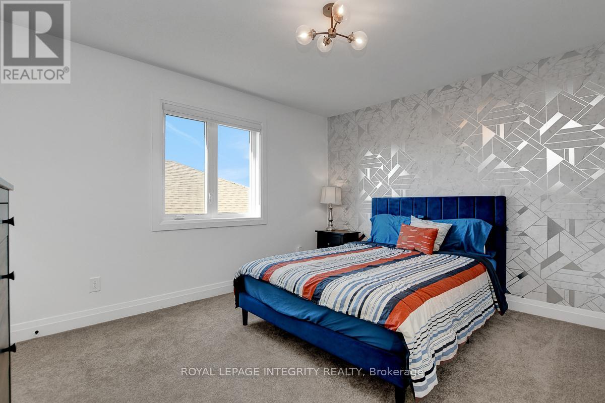 Photo 9 of 275 Ginebik Way, Ottawa ON