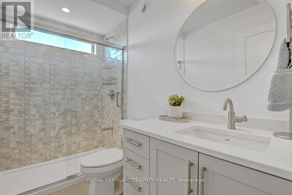 Photo 12 of 275 Ginebik Way, Ottawa ON