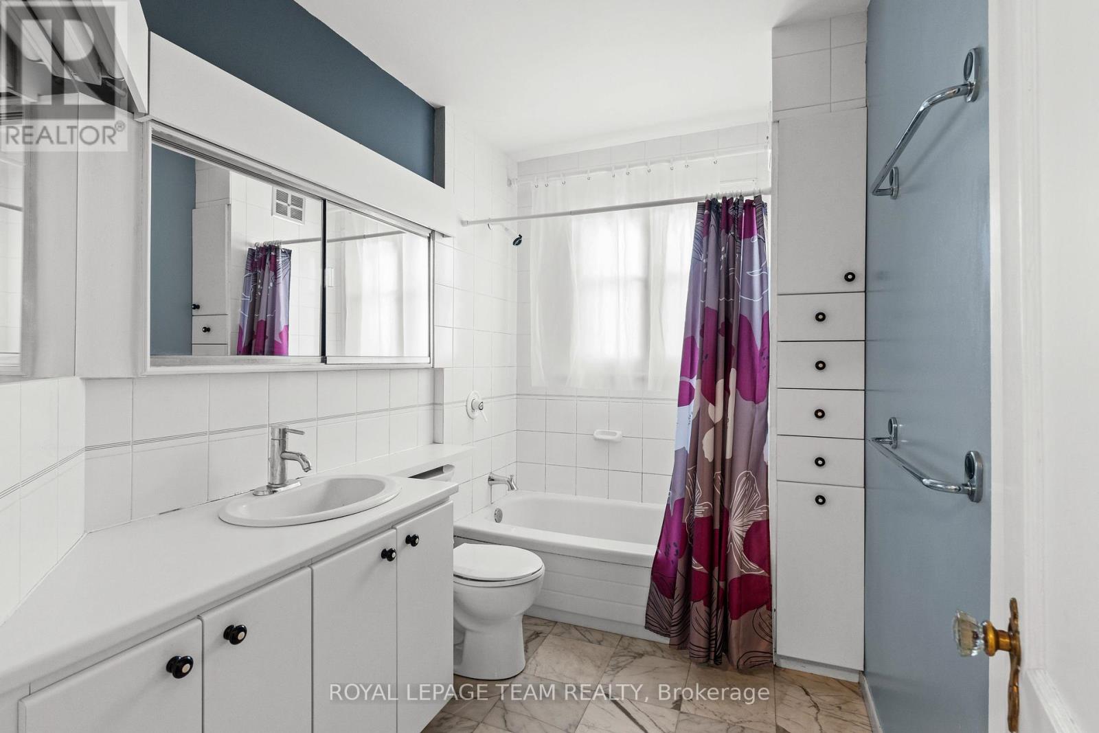 Photo 24 of 131 Acacia Avenue, Ottawa ON