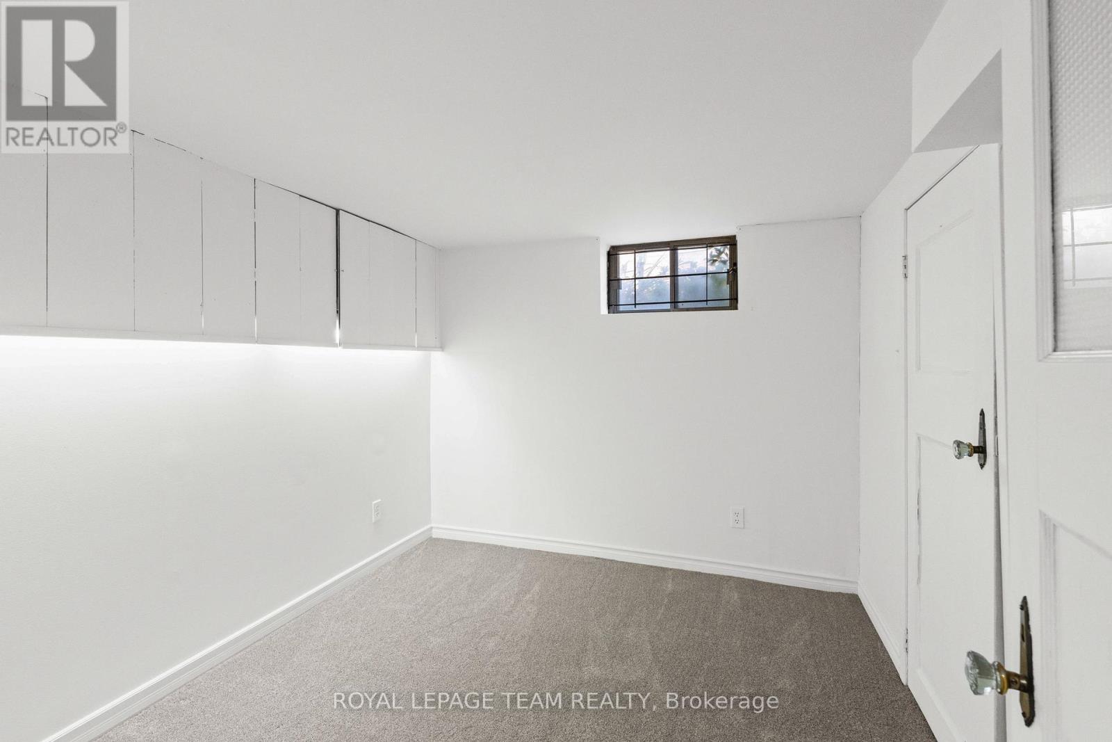 Photo 26 of 131 Acacia Avenue, Ottawa ON