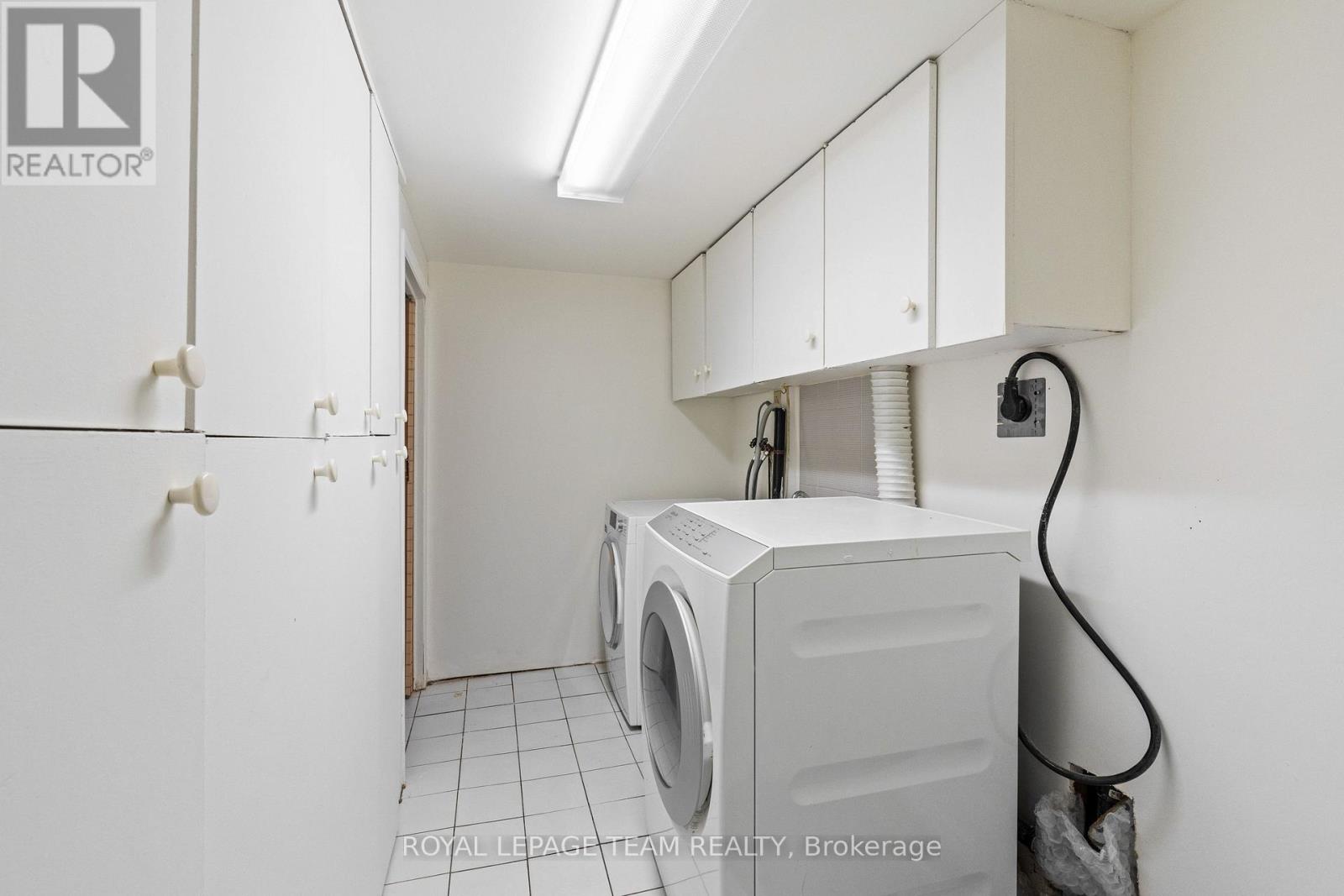 Photo 5 of 131 Acacia Avenue, Ottawa ON