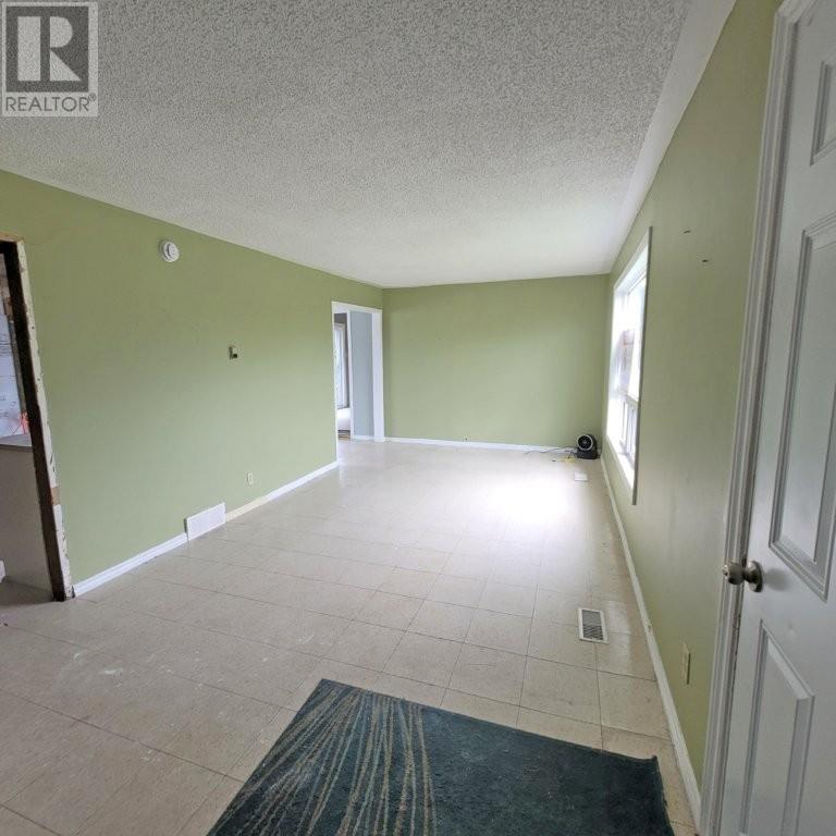 Photo 7 of 2 Howe Street, Marathon ON