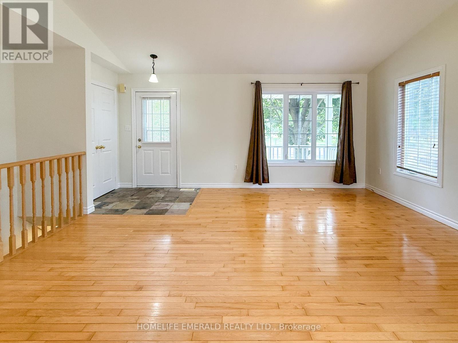 Photo 9 of 65 Vernon Street, Essa ON