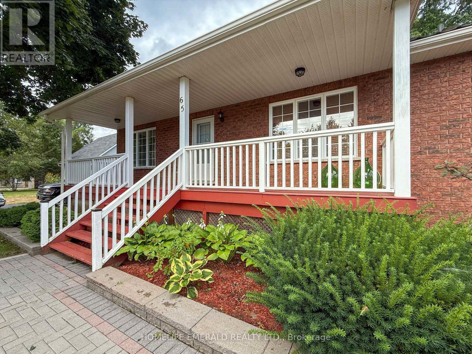 Photo 50 of 65 Vernon Street, Essa ON