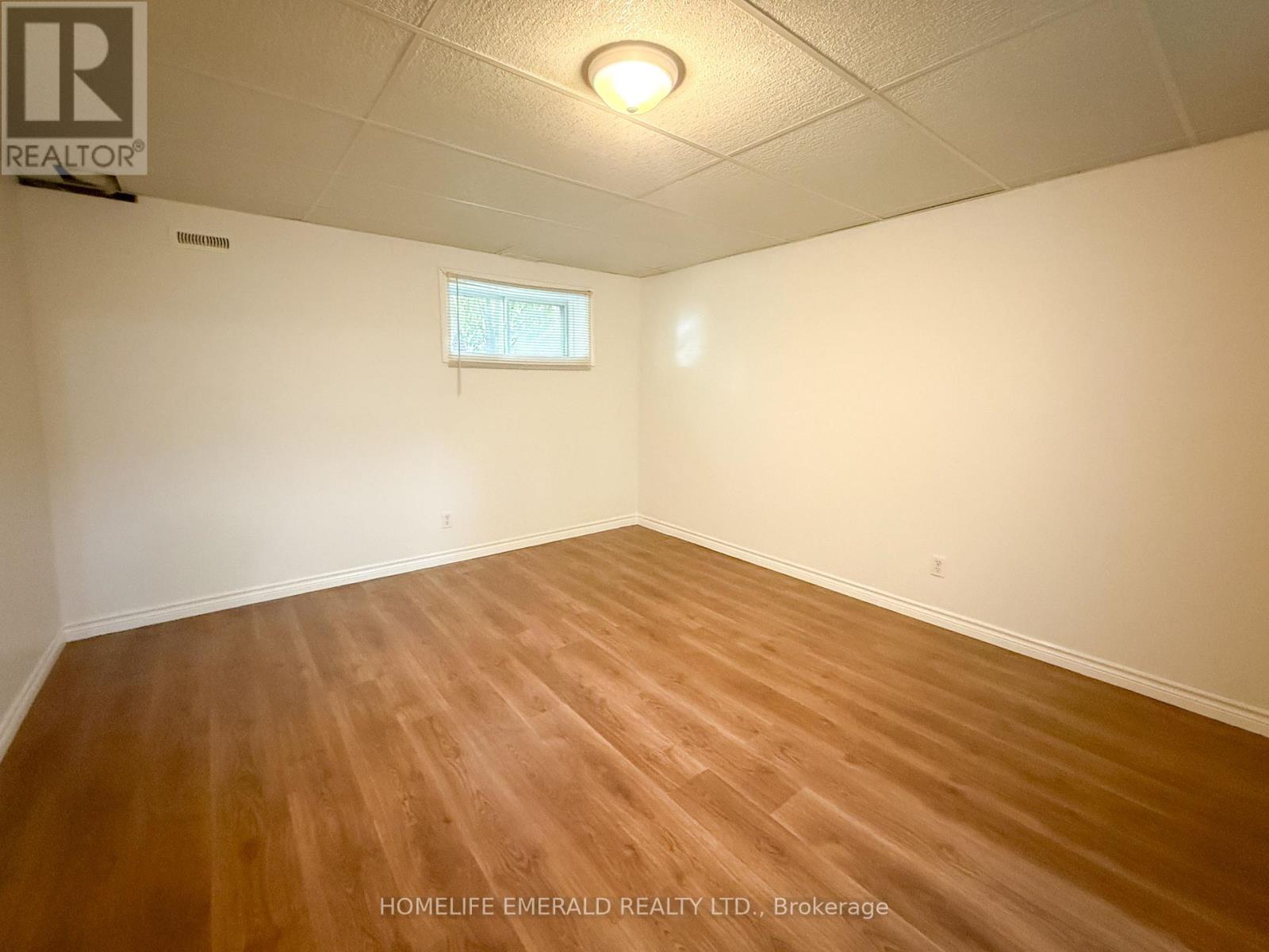 Photo 47 of 65 Vernon Street, Essa ON
