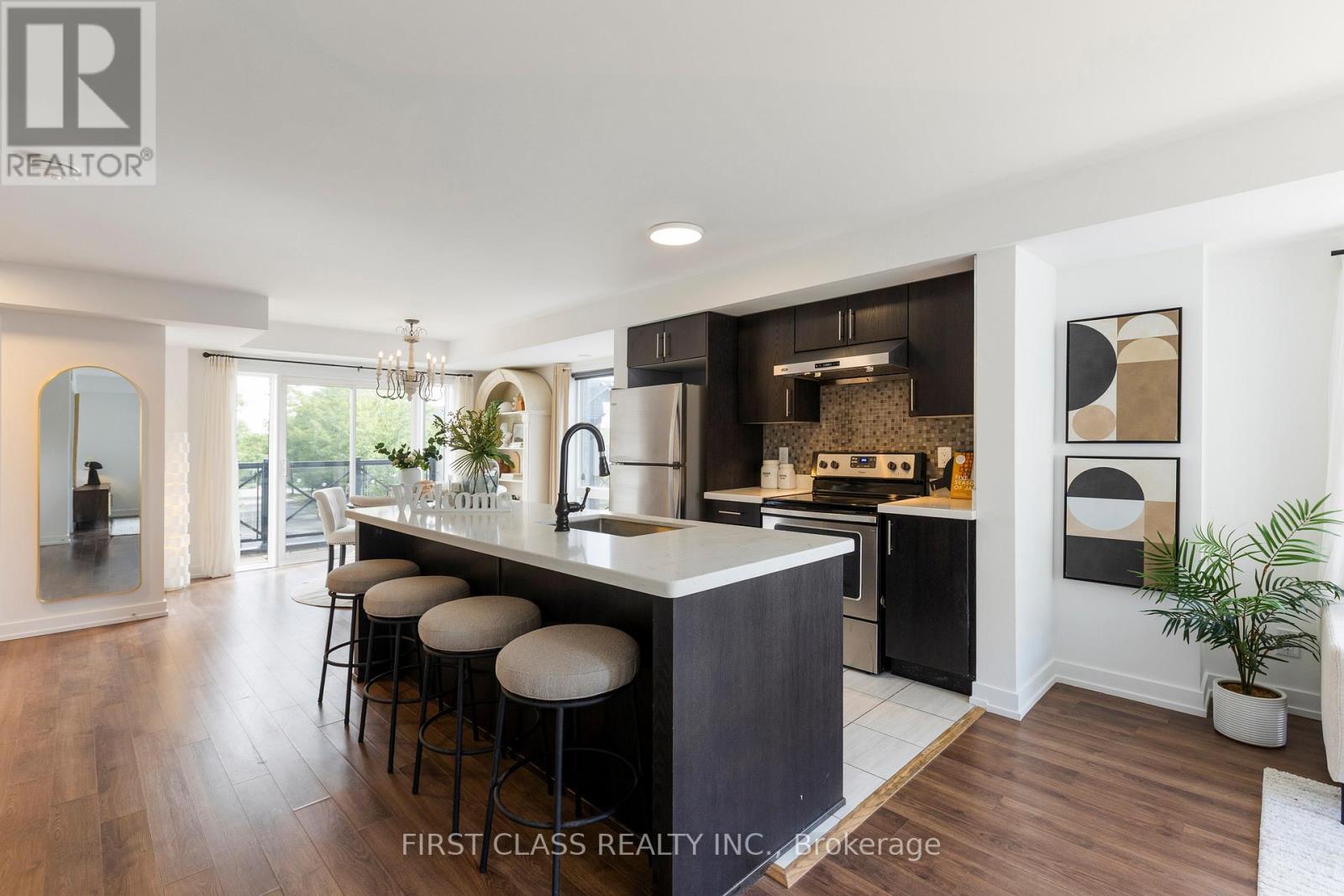 Photo 7 of 1102 65 Lindcrest Manor, Markham ON