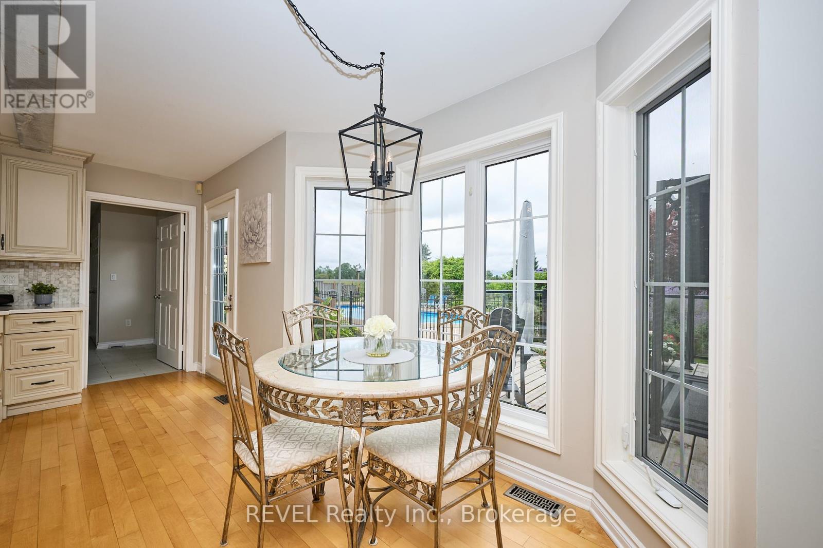 Photo 2 of 717 Metler Road, Pelham ON