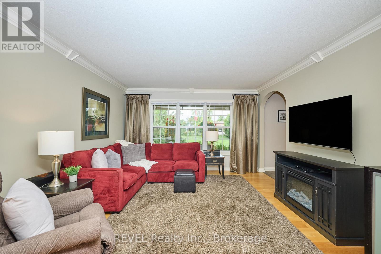 Photo 6 of 717 Metler Road, Pelham ON