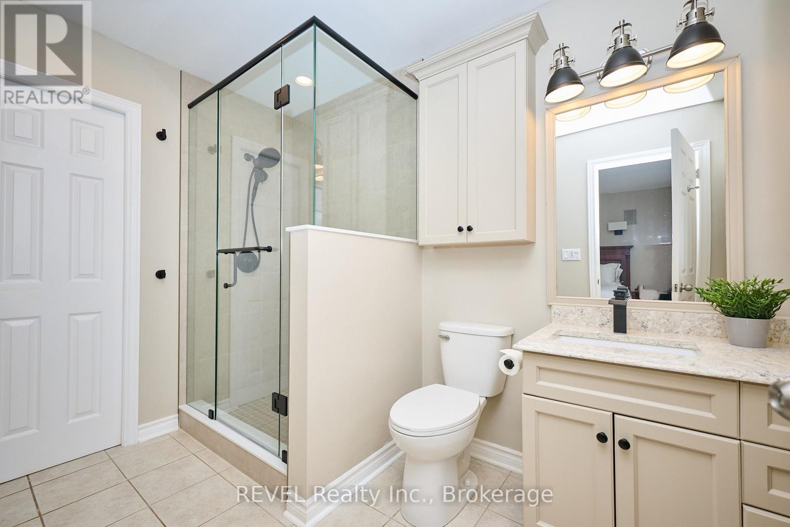 Photo 10 of 717 Metler Road, Pelham ON
