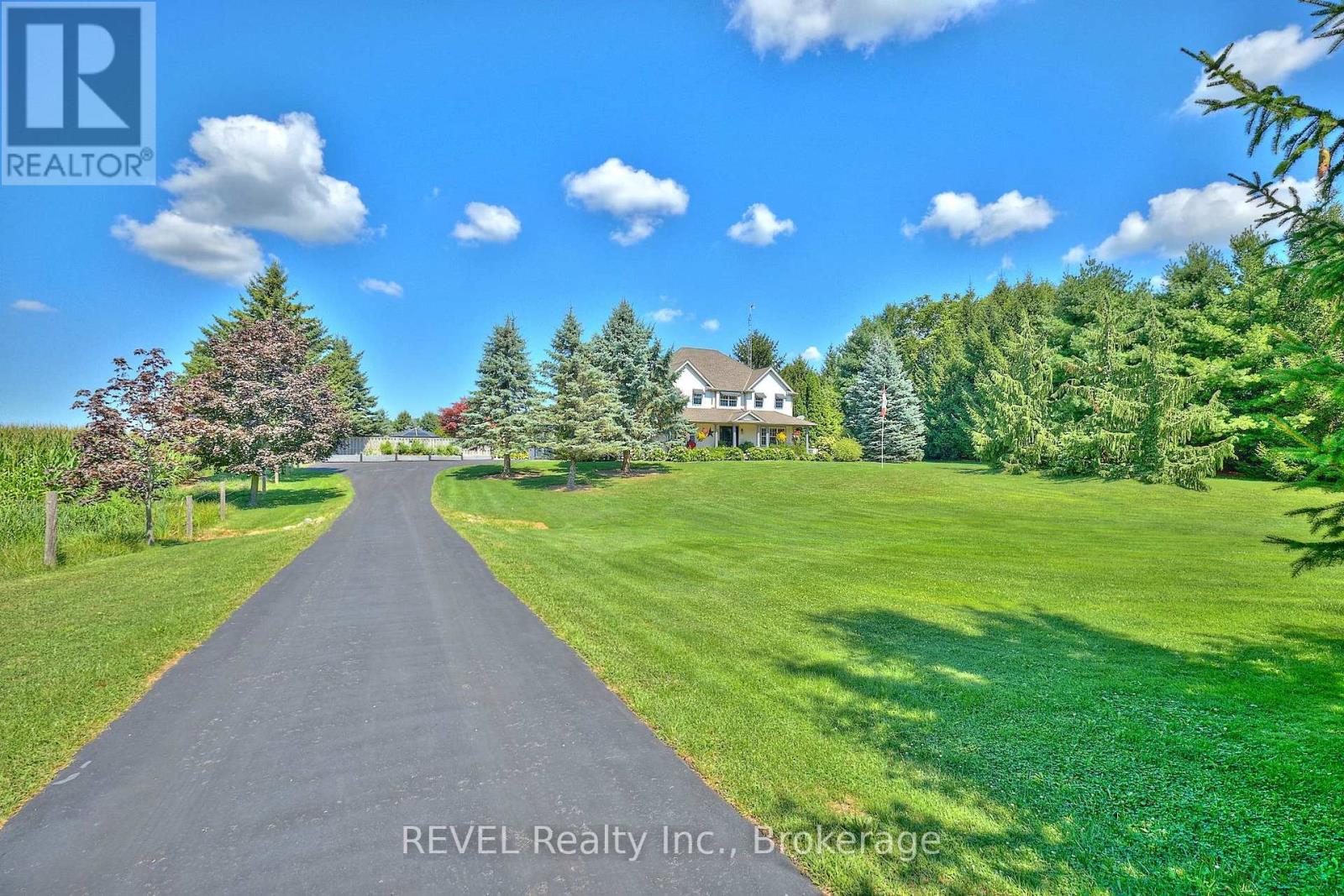 Photo 8 of 717 Metler Road, Pelham ON