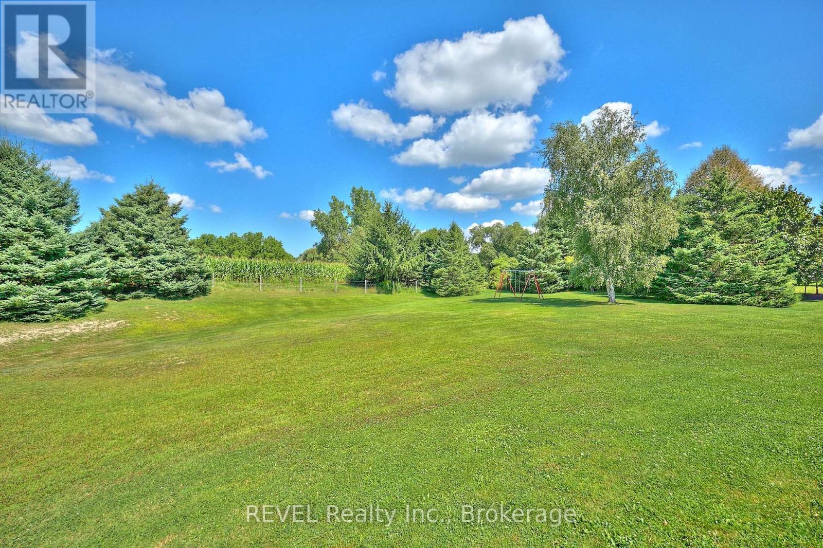 Photo 11 of 717 Metler Road, Pelham ON