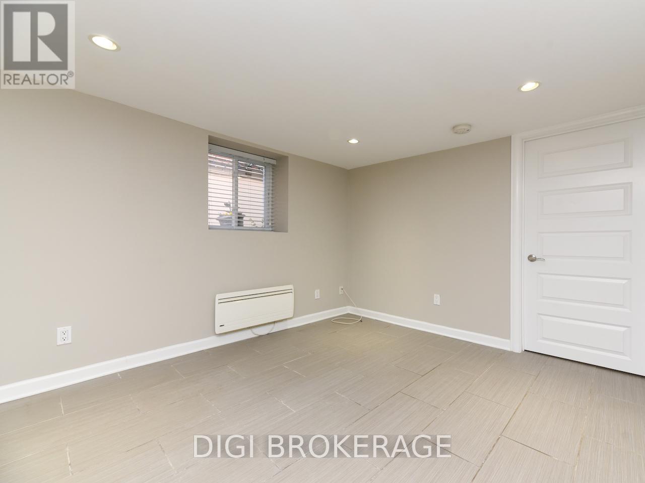 Photo 25 of 11 1 2 3 13 1 2 3 11 13 Acacia Avenue, Ottawa ON