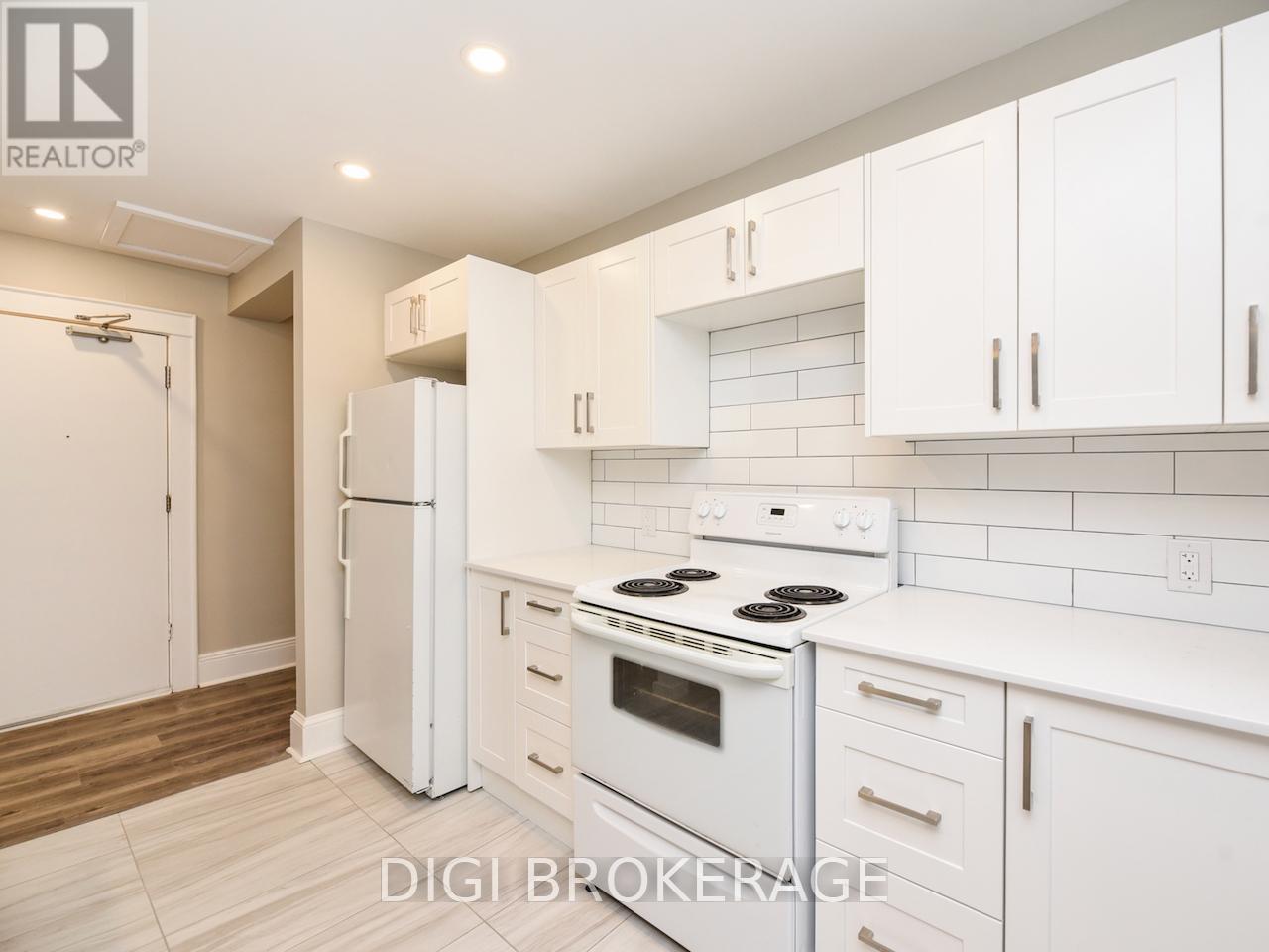 Photo 21 of 11 1 2 3 13 1 2 3 11 13 Acacia Avenue, Ottawa ON