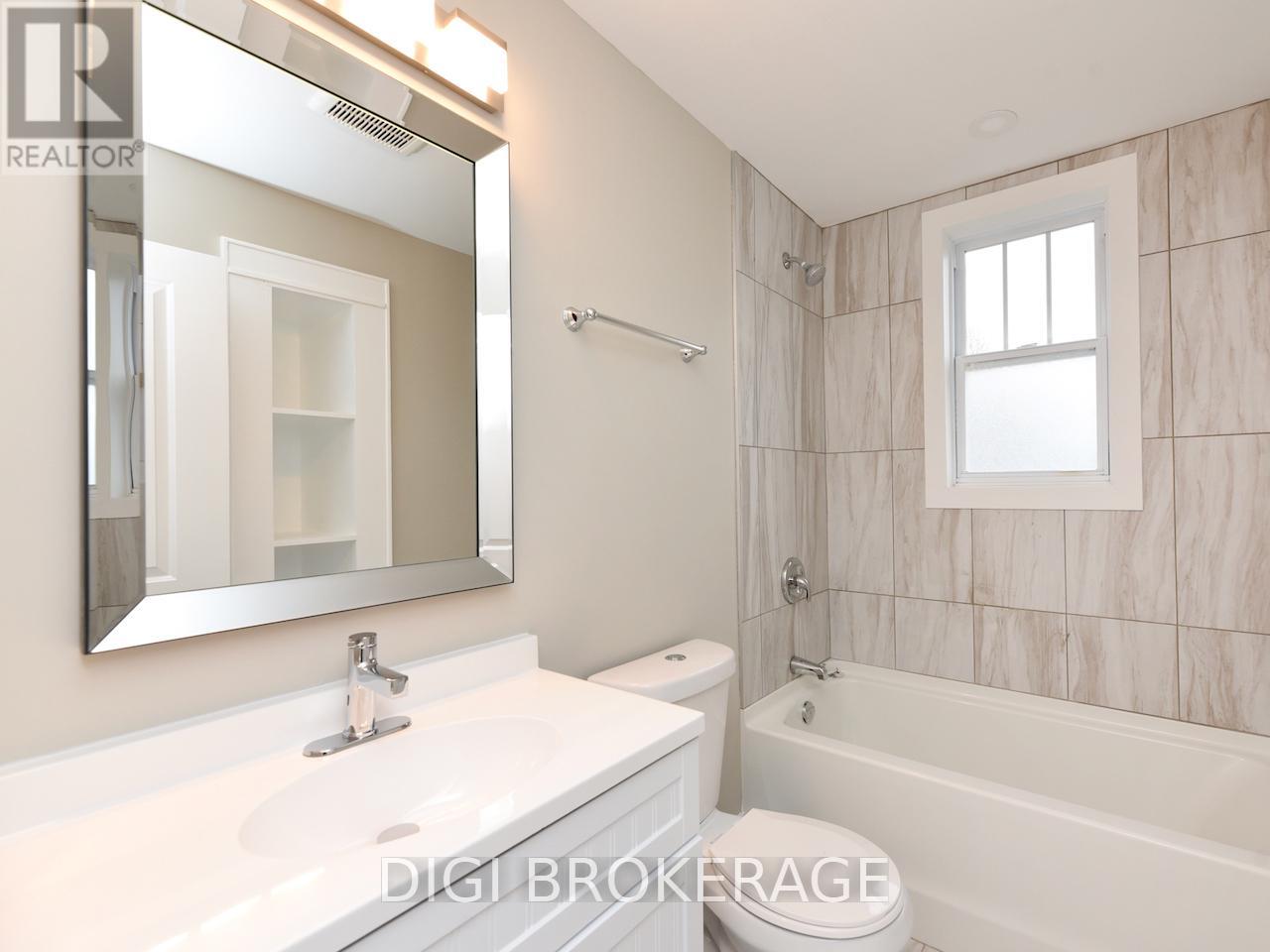Photo 46 of 11 1 2 3 13 1 2 3 11 13 Acacia Avenue, Ottawa ON