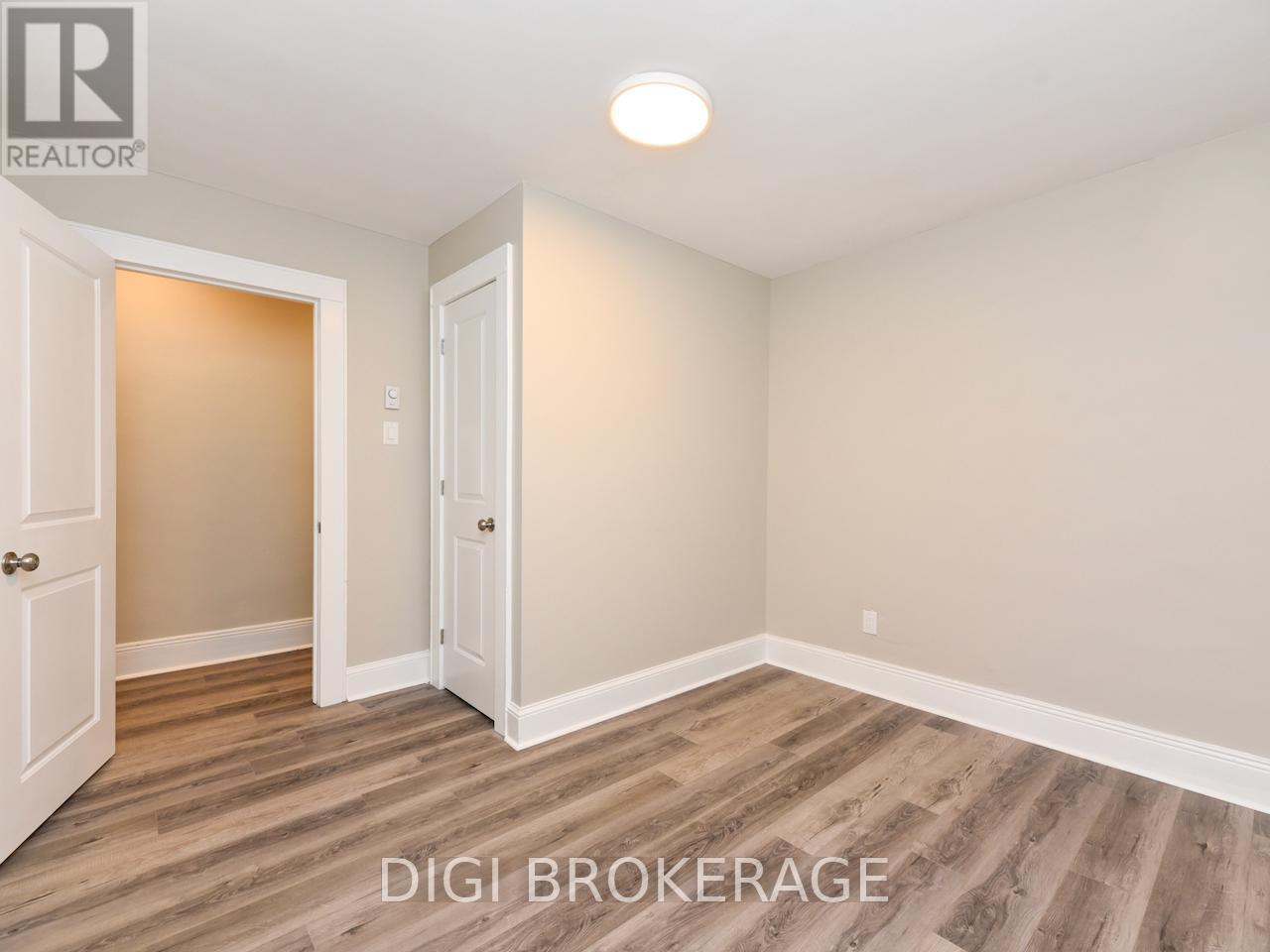Photo 48 of 11 1 2 3 13 1 2 3 11 13 Acacia Avenue, Ottawa ON