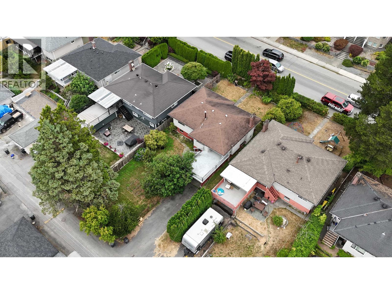 Photo 21 of 4840 Parker Street, Burnaby BC