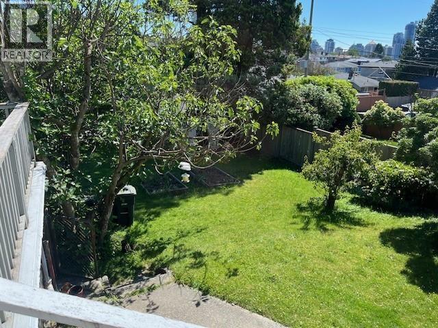 Photo 8 of 4840 Parker Street, Burnaby BC