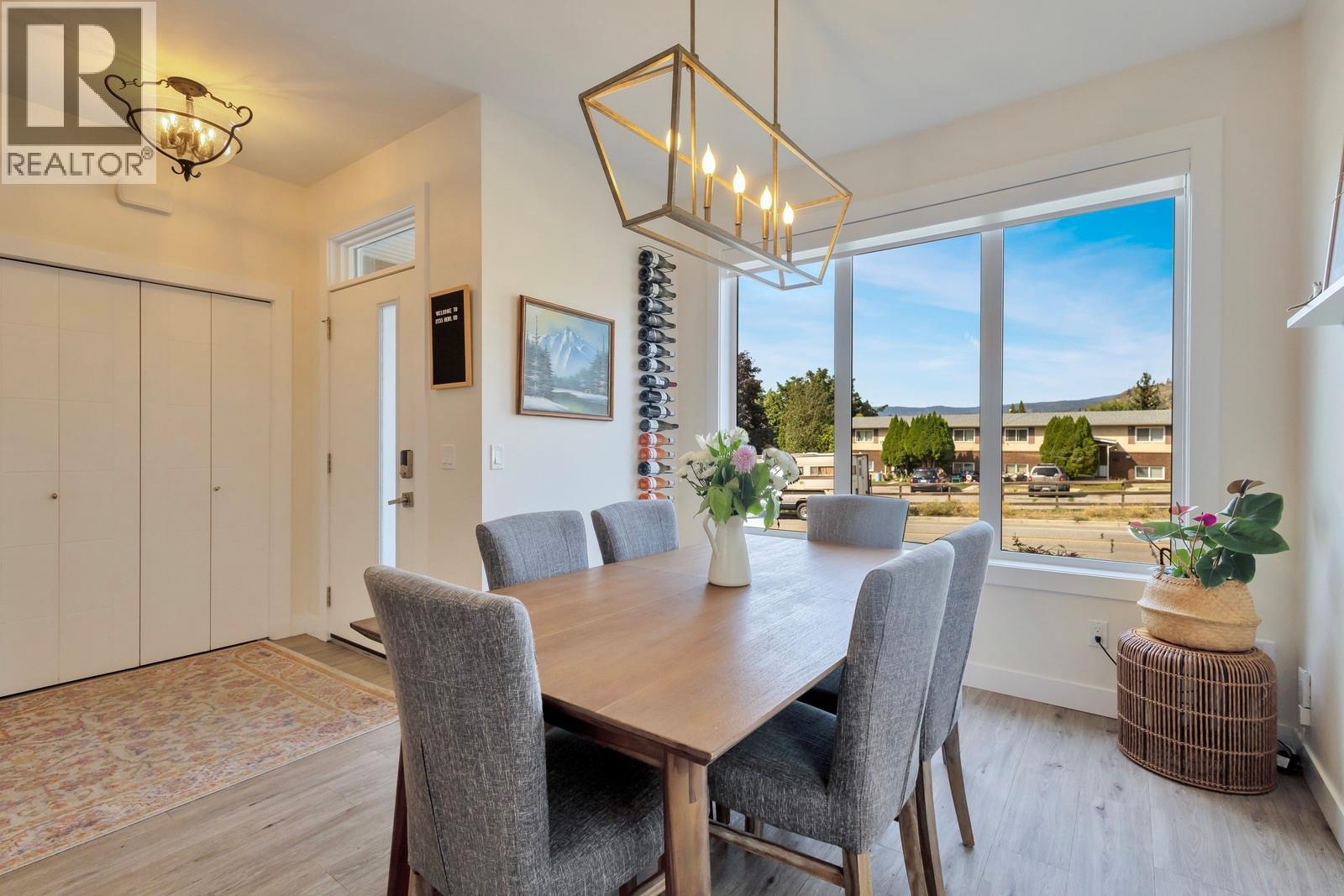  2733 Hewl Road, West Kelowna