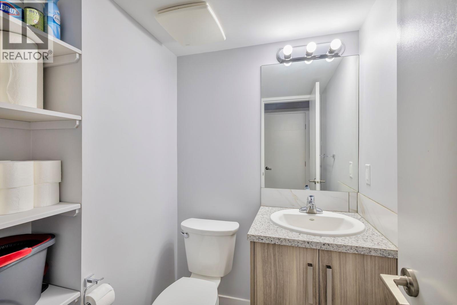  2733 Hewl Road, West Kelowna